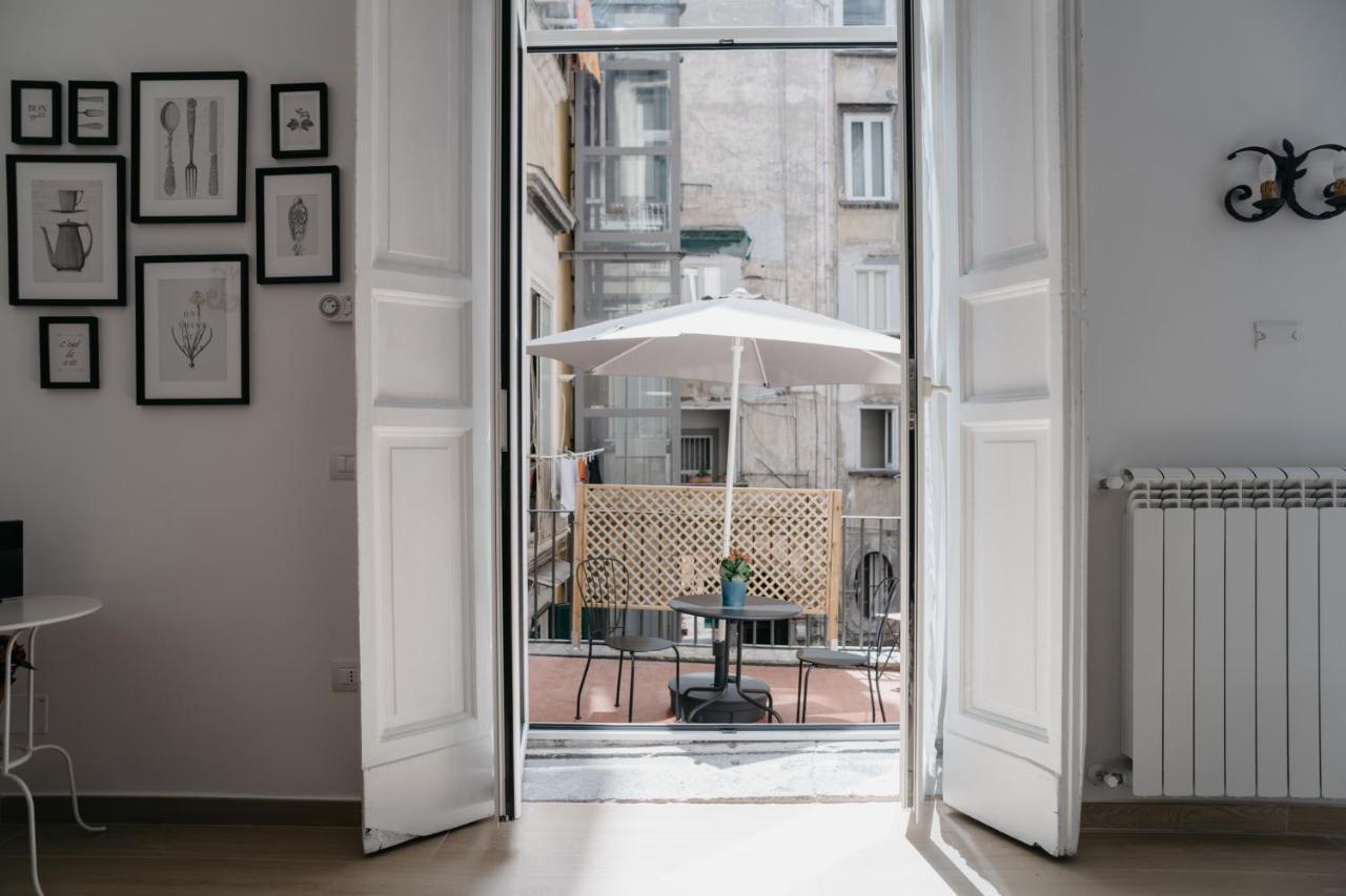 Casa Napoletana - Nilo Apartment Naples Luaran gambar